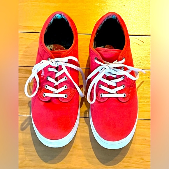 VANS—OLD SCHOOL—WOMEN’S 8–GOOD CLEAN CONDITION—READY TO GO! - Picture 1 of 12